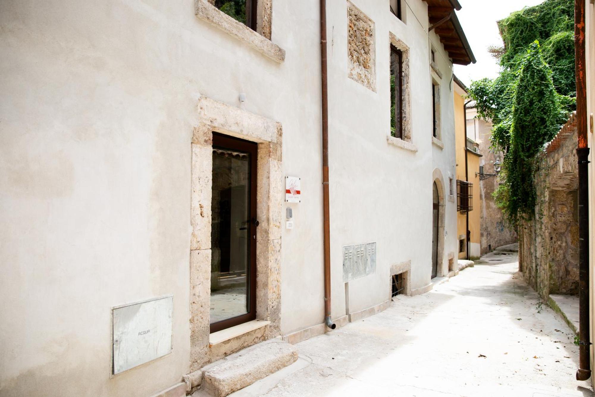 Gelsi Luxury Suites Sora Esterno foto