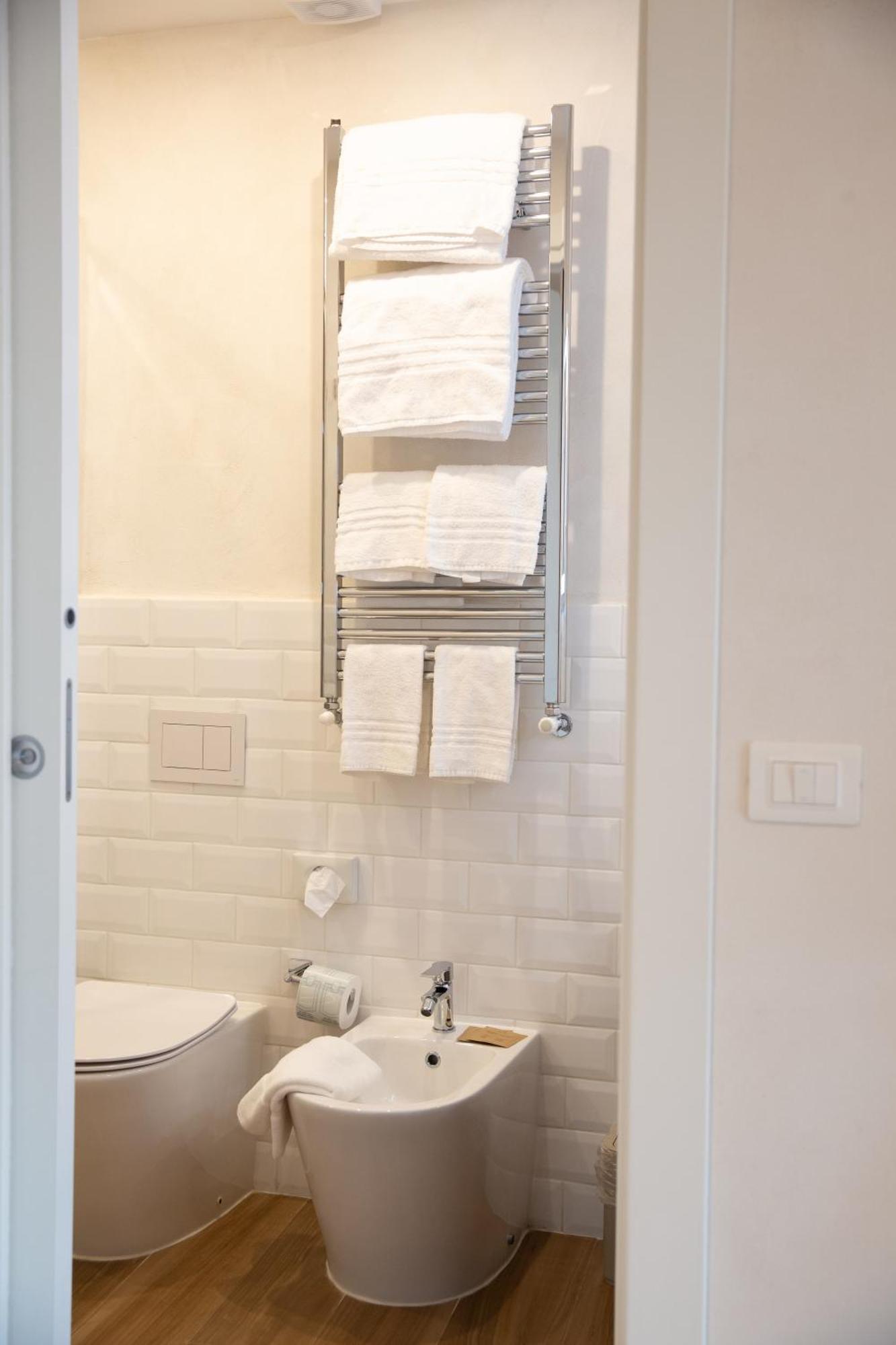 Gelsi Luxury Suites Sora Esterno foto